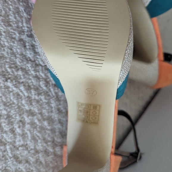 Platform heeled sandals - Picture 5 of 8